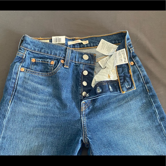 Levi’s Wedgie Jeans - Picture 5 of 8